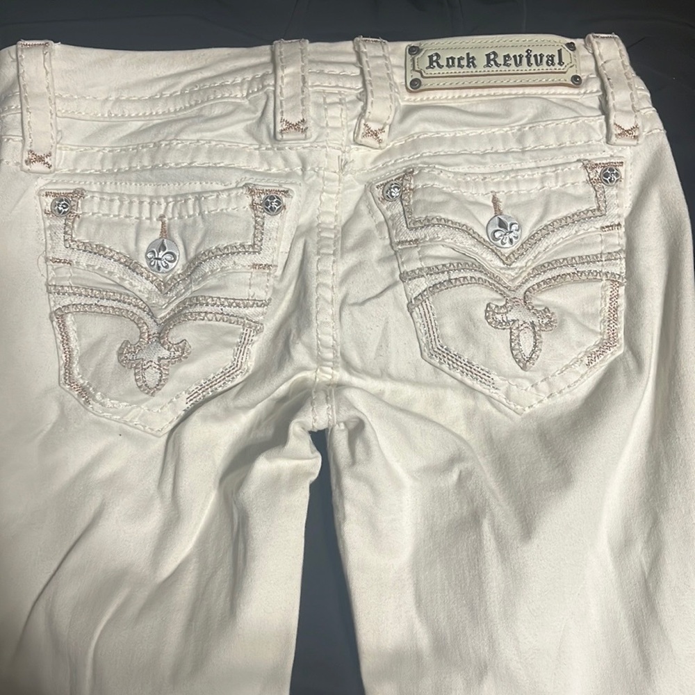 White skinny rock rival jeans